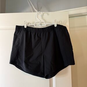 Columbia Women's Black Shorts